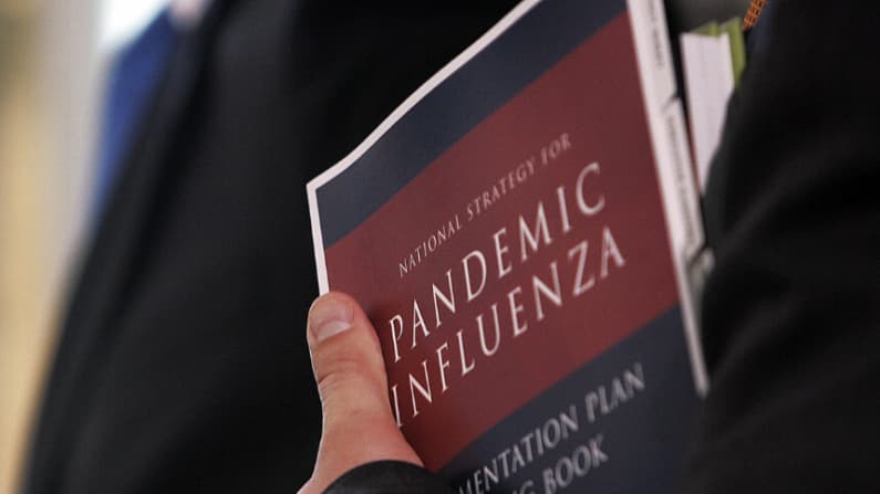 Fallece la primera persona infectada con gripe aviar H5N5 en EE. UU.