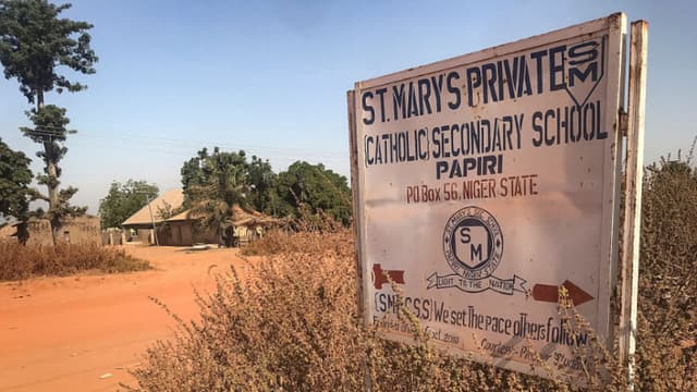 Liberan a 38 feligreses tras un secuestro masivo en una iglesia del oeste de Nigeria
