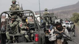 Golpe millonario al narco: Desmantelan 5 narcolaboratorios e incautan una tonelada de droga en México