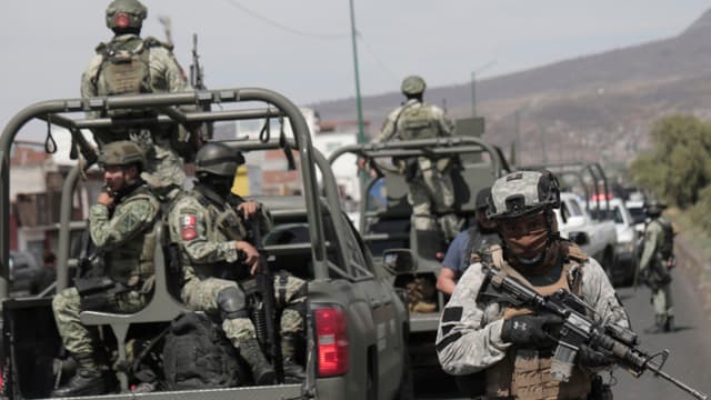 Arrestan a cuatro personas con artefactos explosivos improvisados en Michoacán