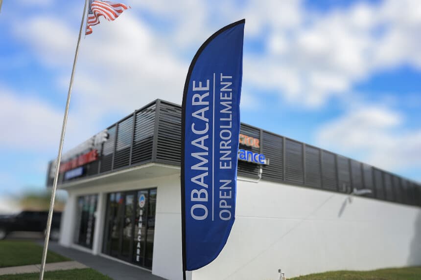 Trump advierte que no prorrogará subsidios de Obamacare