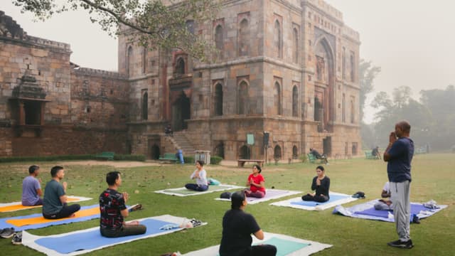 Cuando caminar duele: 5 ejercicios para fortalecer los músculos de la cadera