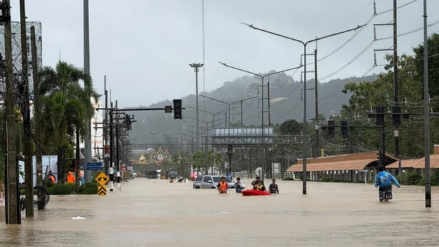 La localidad tailandesa de Songkhla durante las inundaciones que afectan al sur del país.