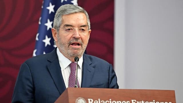 Sheinbaum confirma que el canciller, Juan Ramón de la Fuente, pidió licencia temporal por motivos de salud