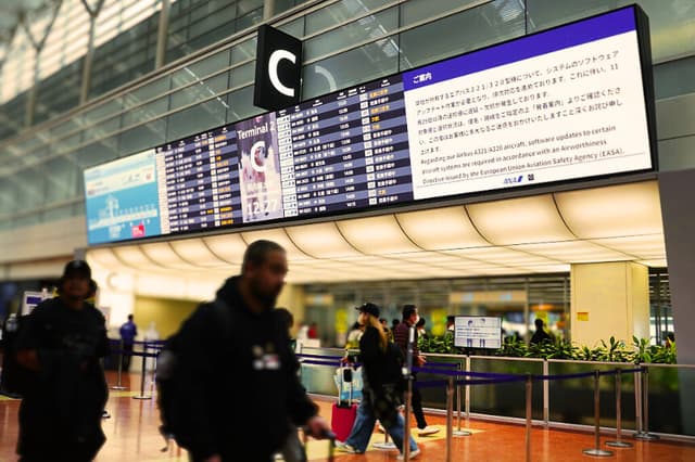 Aerolíneas corrigen fallo de software en A320; algunos vuelos sufren retrasos