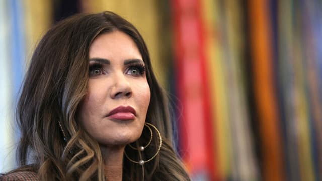 Seguridad Nacional advierte que EE. UU. deportará “sin duda” a quienes tengan asilo pendiente