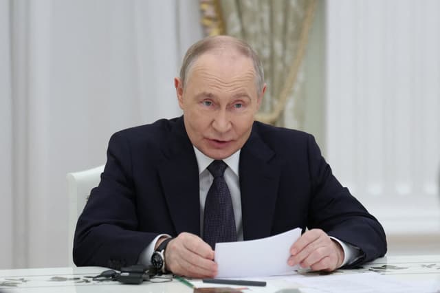 Rusia asegura que tomó el control de Pokrovsk, una ciudad clave en el este, pero Ucrania lo niega