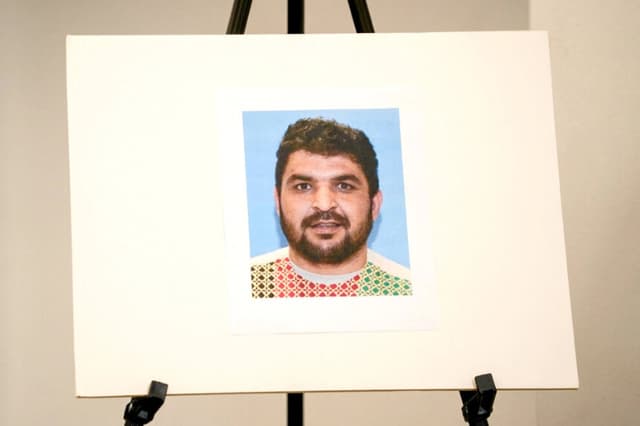 Hombre acusado de disparar a dos miembros de la Guardia Nacional de EE. UU. se declara inocente