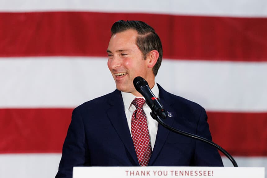 Republicano Matt Van Epps gana las elecciones especiales en Tennessee