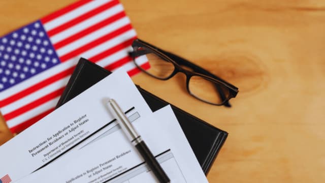 Estados Unidos revisará redes sociales de solicitantes de la visa H-1B