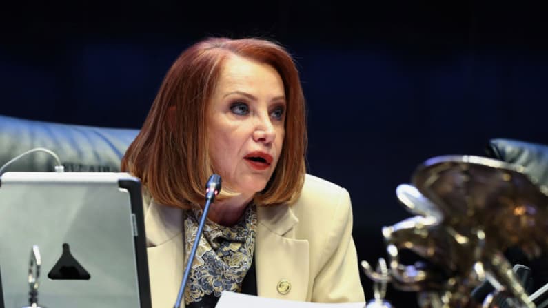 Senado analiza la propuesta de Sheinbaum para fijar la jornada laboral en 40 horas