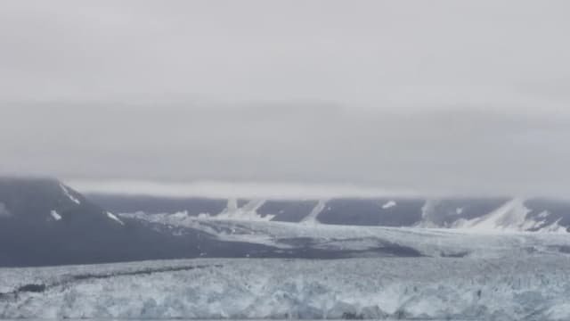 Glaciar Hubbard, ubicado cerca de Yakutat, Alaska. 1 de febrero de 2024. (Mark Thiessen/Foto AP)