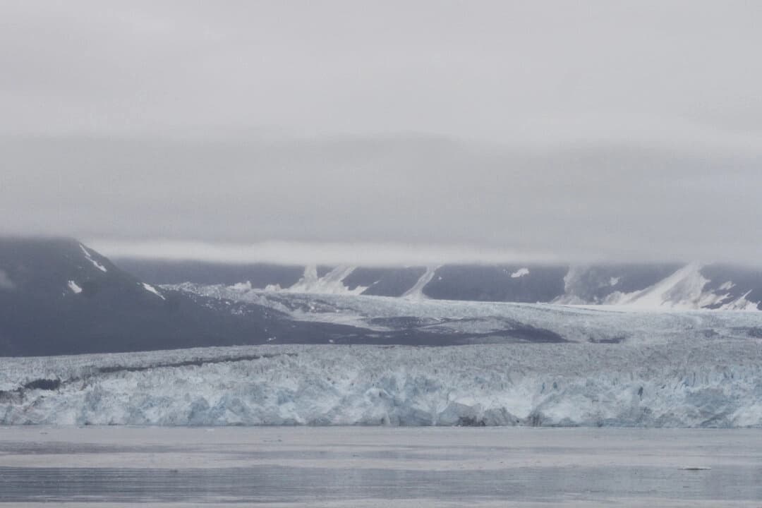 Glaciar Hubbard, ubicado cerca de Yakutat, Alaska. 1 de febrero de 2024. (Mark Thiessen/Foto AP)