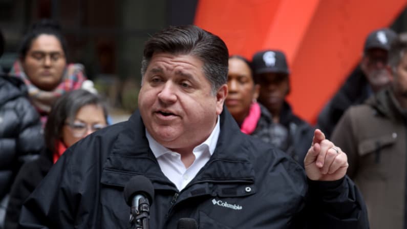 Illinois libera a casi 1800 delincuentes ilegales e ignora las órdenes de detención de ICE: DHS