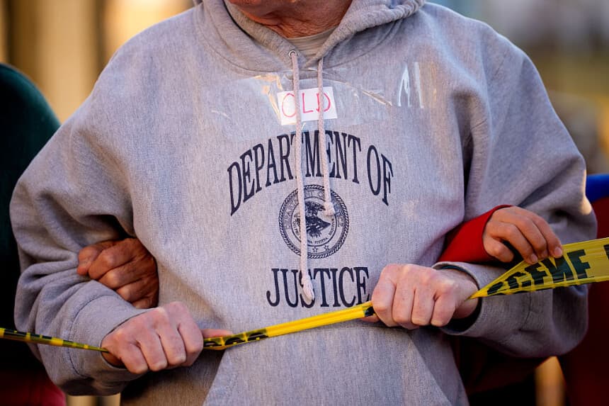 EE. UU. traslada a México a 14 prisioneros para que cumplan en ese país sus condenas