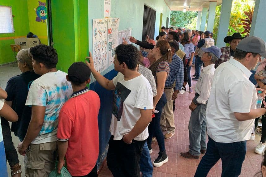 El gobierno de Trump dice que no hay "ninguna evidencia" de fraude electoral en Honduras