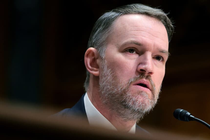 El representante comercial Jamieson Greer testifica ante el Comité de Finanzas del Senado en el edificio Dirksen Senate Office Building el 8 de abril de 2025 en Washington, D.C.(Foto de Kayla Bartkowski/Getty Images).