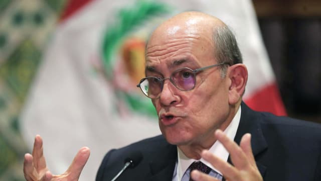 Asilo de México a la ex primera ministra marcó “la gota que colmó el vaso”, según el canciller peruano