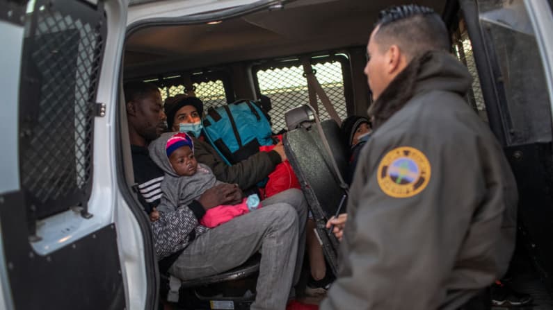 DHS finaliza programas de reunificación familiar de siete países