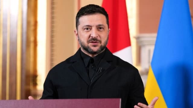 Zelenski está abierto a retirar su candidatura a la OTAN mientras continúan conversaciones de paz en Berlín