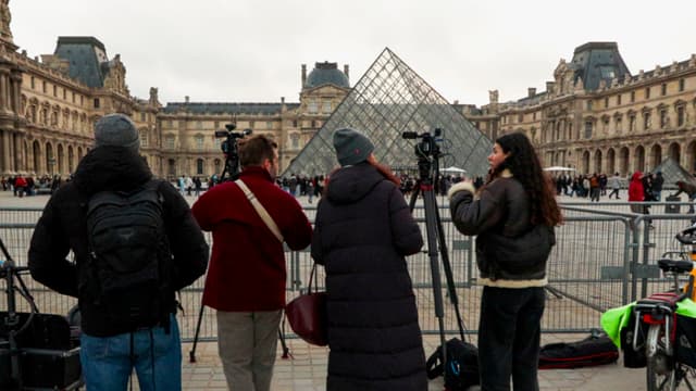 El personal del Louvre acuerda por unanimidad mantener la huelga