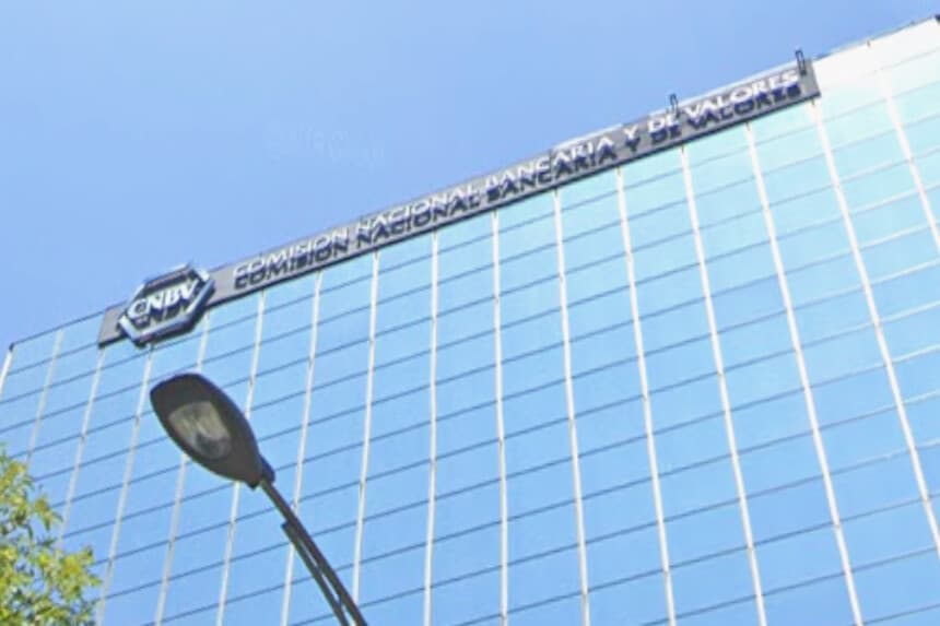 Captura de pantalla Comisión Nacional Bancaria y de Valores, Agosto 2019. (Google Street View)