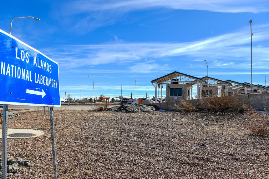 Departamento de Energía de EE. UU. financió investigación china en defensa y cuántica, según legisladores