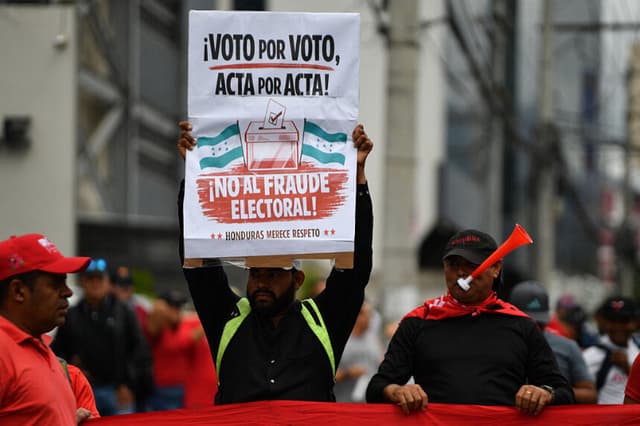 Elección en Honduras iría al Parlamento si no hay resultados antes del 30 de diciembre