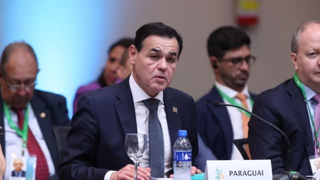 El canciller de Paraguay, Rubén Ramirez, habla durante la instalación de la LXVII Reunión Ordinaria del Consejo del Mercado Común del Sur (Mercosur) este viernes, en Foz de Iguazú, Brasil. (EFE/ Juan Pablo Pino)