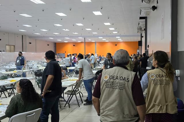 Lento conteo de votos en Honduras mantiene a Asfura encabezando resultados