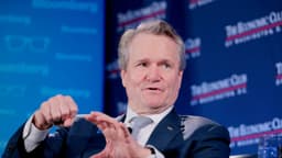 CEO de Bank of America ve una economía sólida, pero alerta por la caída del consumo