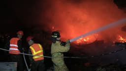Decenas de negocios fueron consumidos por intenso incendio en segunda ciudad de Honduras