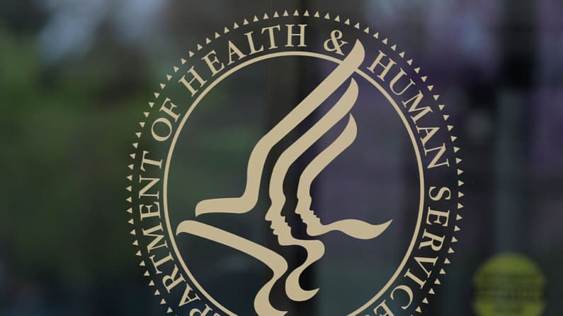 HHS detiene fondos para el cuidado infantil ante más acusaciones de fraude en Minnesota