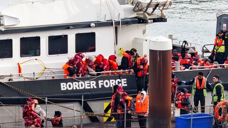 EE. UU. ordena a sus embajadas en países occidentales que reporten abusos a causa de la inmigración masiva
