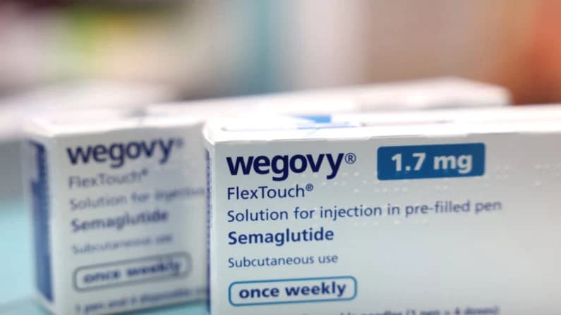 Detectan un pelo en jeringa precargada de Wegovy, retiran lotes