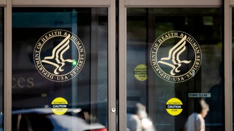 EE. UU. congela 10,000 MDD en fondos para cuidado infantil en Minnesota y otros cuatro estados