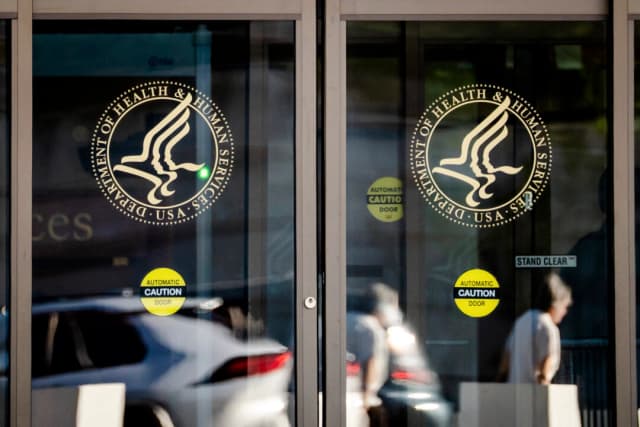 EE. UU. congela $10,000 MDD en fondos para cuidado infantil en Minnesota y otros cuatro estados