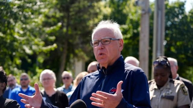 Gob. de Minnesota emite orden para preparar a Guardia Nacional estatal tras tiroteo mortal