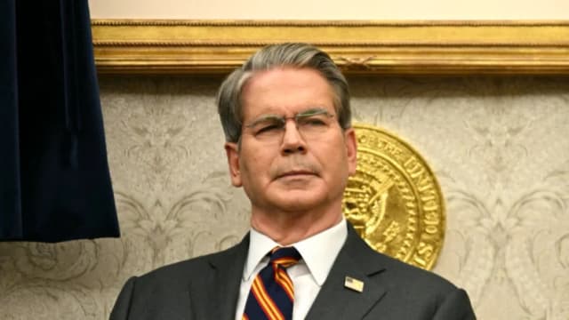 El secretario del Tesoro, Scott Bessent, en el Despacho Oval de la Casa Blanca, el 21 de noviembre de 2025. (Jim Watson/AFP a través de Getty Images)