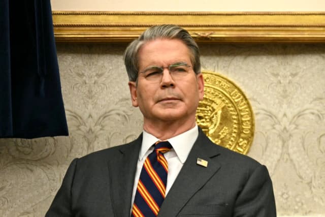 El secretario del Tesoro, Scott Bessent, en el Despacho Oval de la Casa Blanca, el 21 de noviembre de 2025. (Jim Watson/AFP a través de Getty Images)