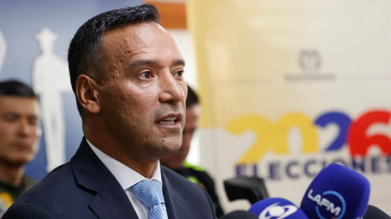 Ministro de Defensa de Colombia viaja a EE. UU. para alistar reunión entre Petro y Trump
