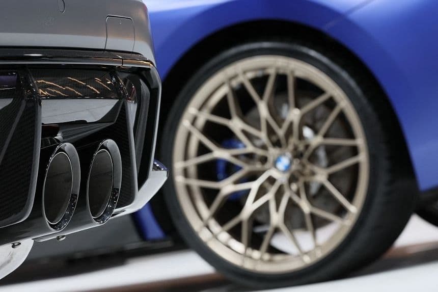 Un automóvil BMW en la inauguración para la prensa de la 102.ª edición del Salón del Automóvil de Bruselas, en Brussels Expo, el viernes 9 de enero de 2026, en Bruselas. (BENOIT DOPPAGNE / BELGA MAG / Belga / AFP vía Getty Images)