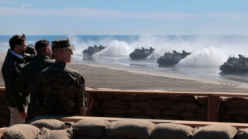 EE. UU. afirma que el presupuesto militar de 1.5 billones de dólares es "un mensaje al mundo"