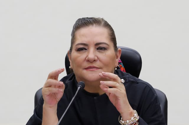 La consejera presidenta del Instituto Nacional Electoral (INE), Guadalupe Taddei Zavala, habla durante la sesión extraordinaria del Consejo General del INE, en la Ciudad de México (Imagen de archivo. EFE/ Mario Guzmán)