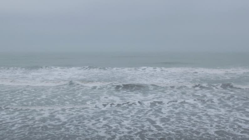 Ola de seis metros deja un muerto y 35 heridos en una playa de Argentina