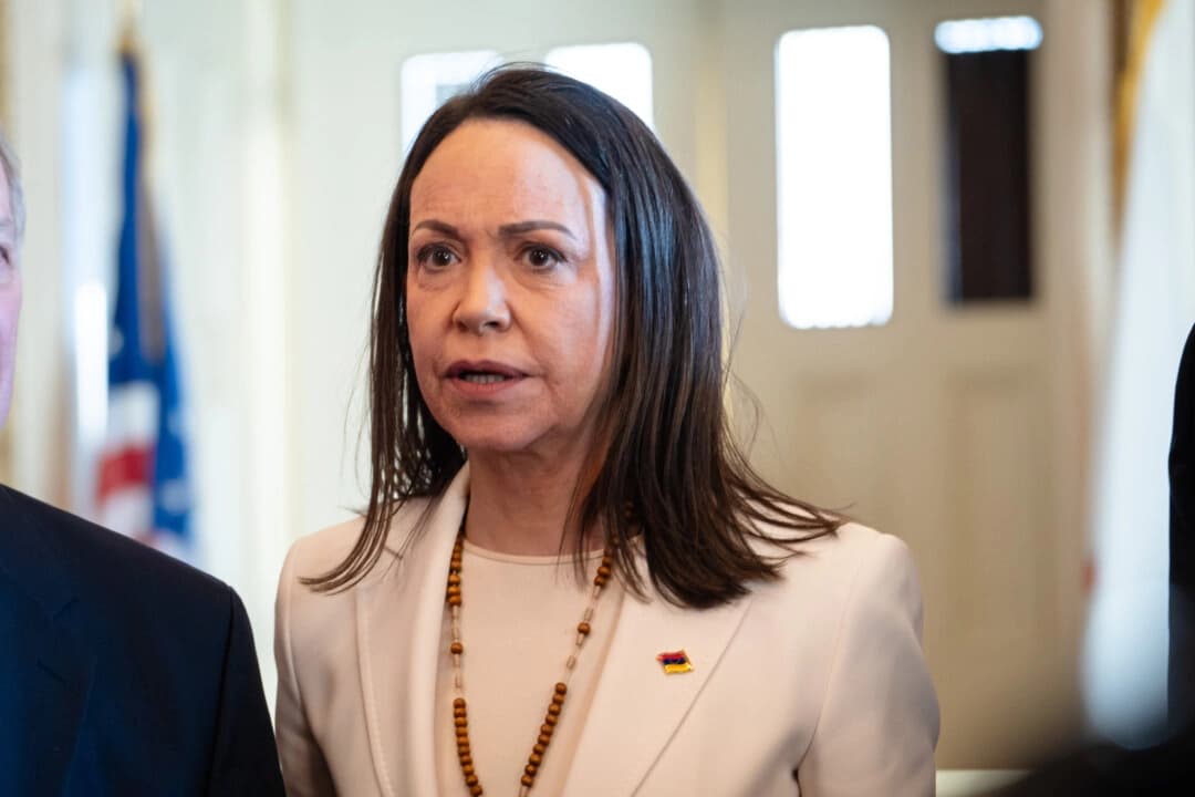 La líder de la oposición venezolana María Corina Machado antes de una reunión con legisladores en el Capitolio en Washington el 15 de enero de 2025. (Madalina Kilroy/The Epoch Times)