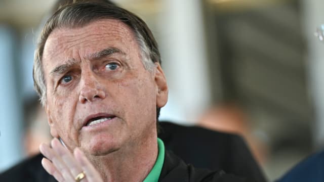 Trasladan a Bolsonaro a una unidad policial especial en Brasilia