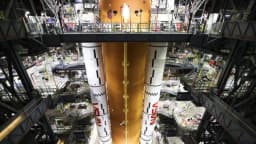 NASA presenta el cohete lunar Artemis antes de su histórico lanzamiento