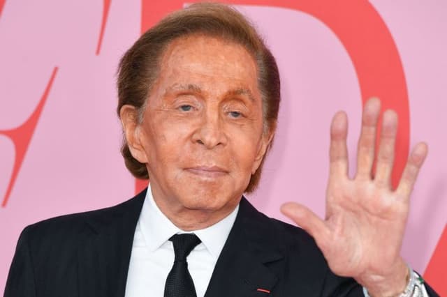 Fallece el diseñador italiano Valentino a los 93 años en Roma