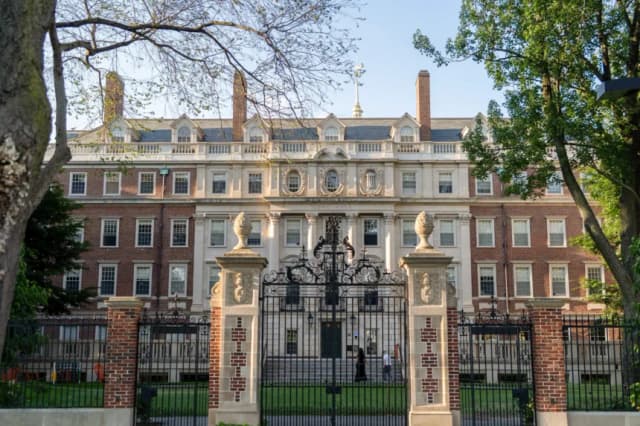 La Universidad de Harvard en Cambridge, Massachusetts, el 4 de julio de 2025. (Learner Liu/The Epoch Times)